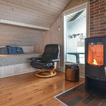 Three-bedroom In 펜션 Knebel