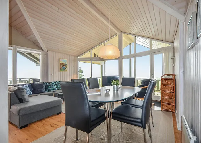 Dom wakacyjny Three-bedroom In Knebel